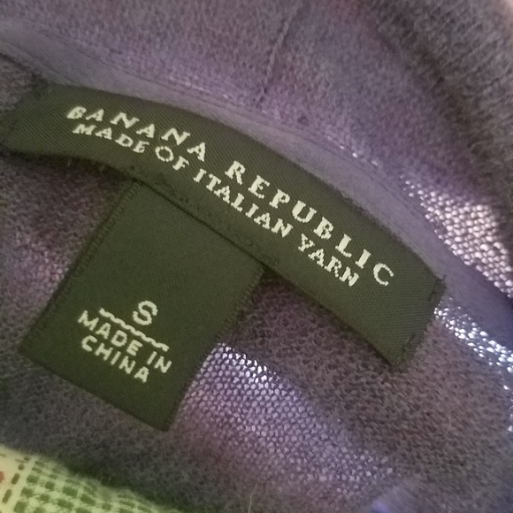 Banana Republic Cardigan - Picture 4 of 6